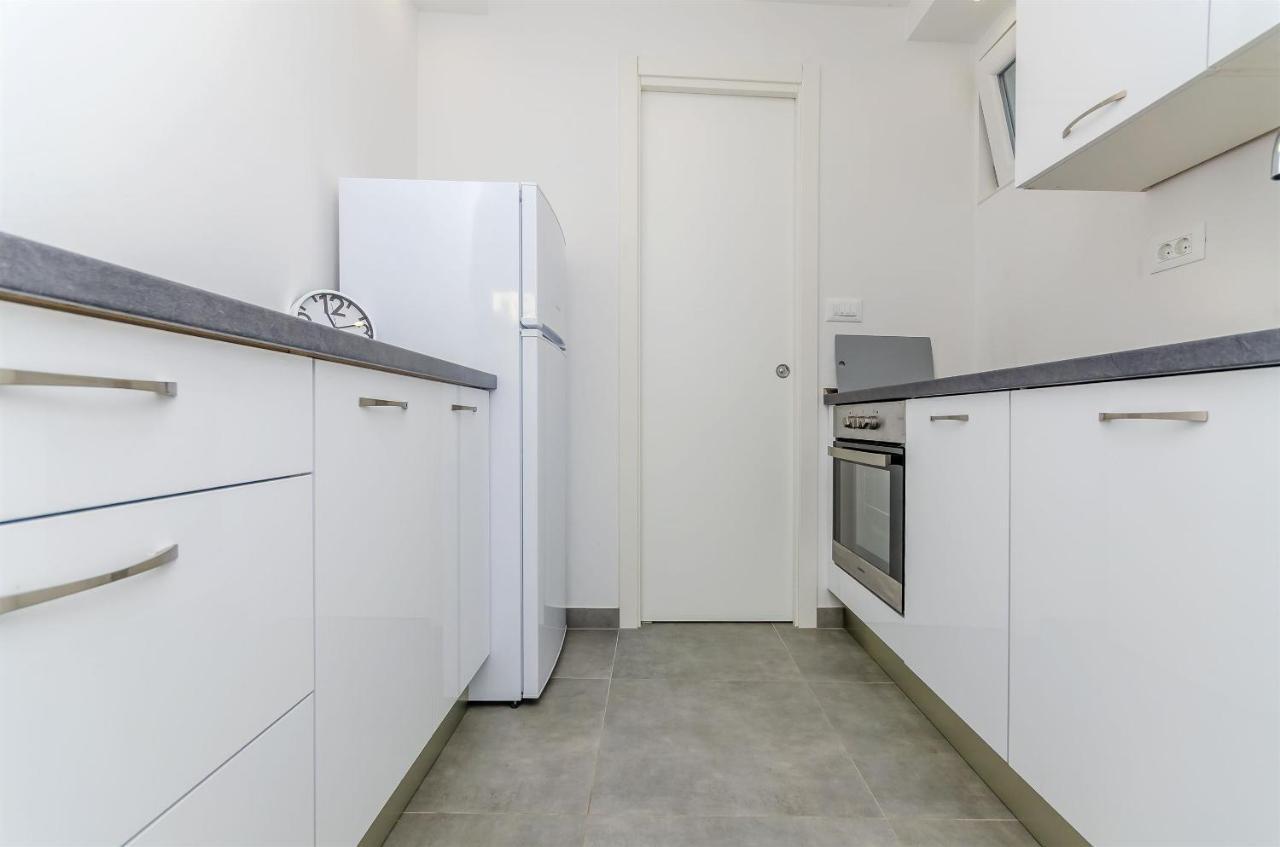 Apartments Milan Rogoznica  Esterno foto